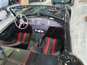 Салон автомобиля после